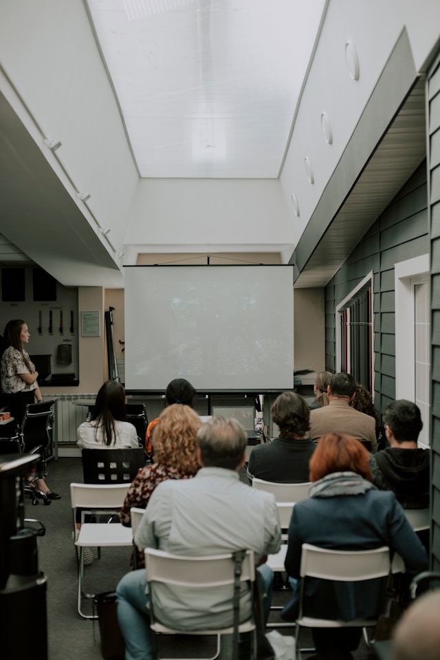 Moderne klaslokalen met interactieve technologie